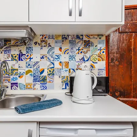 Apartment Typical Alfama-center